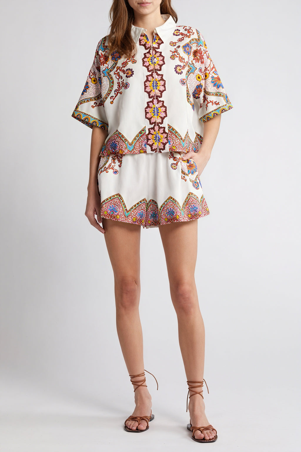 Sommerliche Kurzarmbluse mit Muster