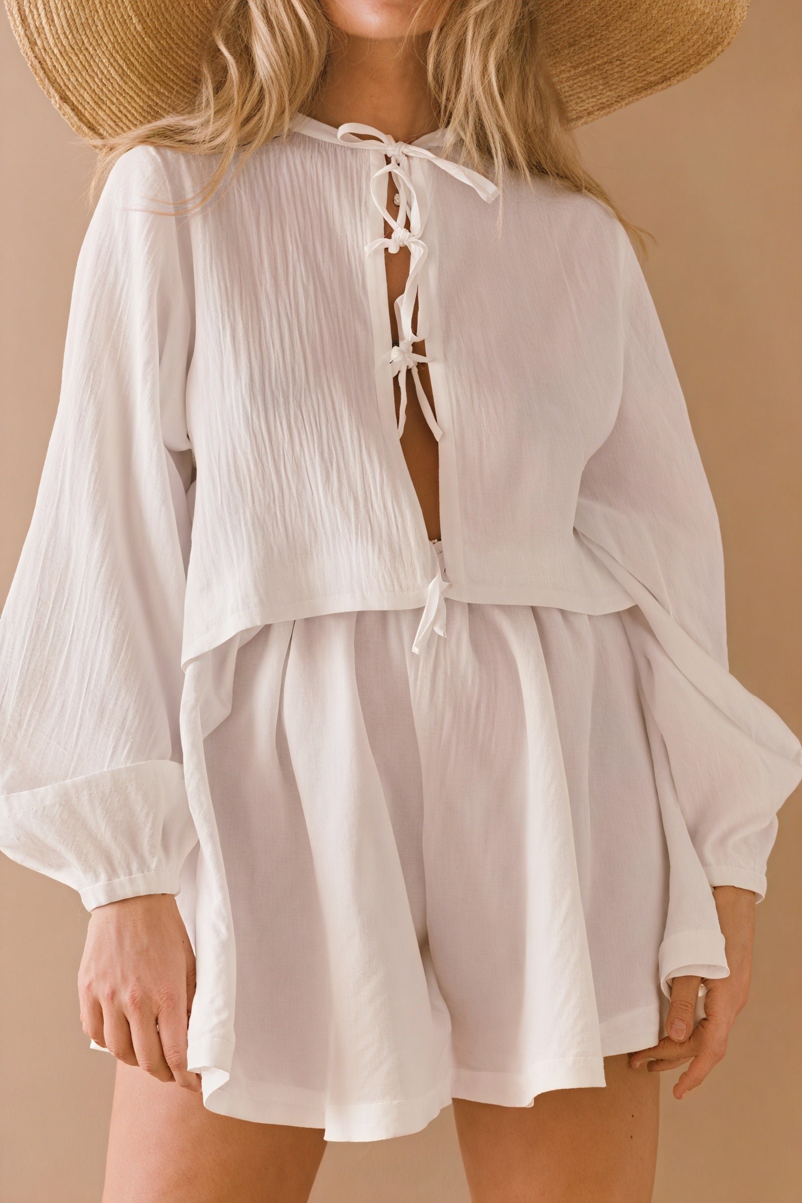 Luftiges Ensemble für sonnige Tage