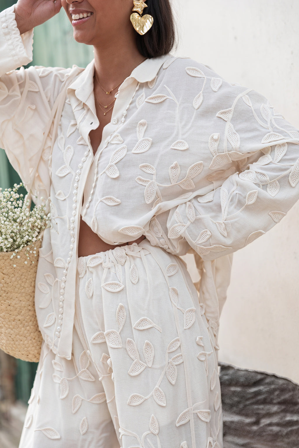 Leichter Anzug mit Stickerei-Detail