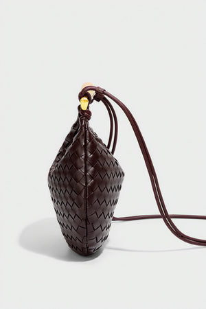 Elegante Halbmond-Tasche mit Webmuster