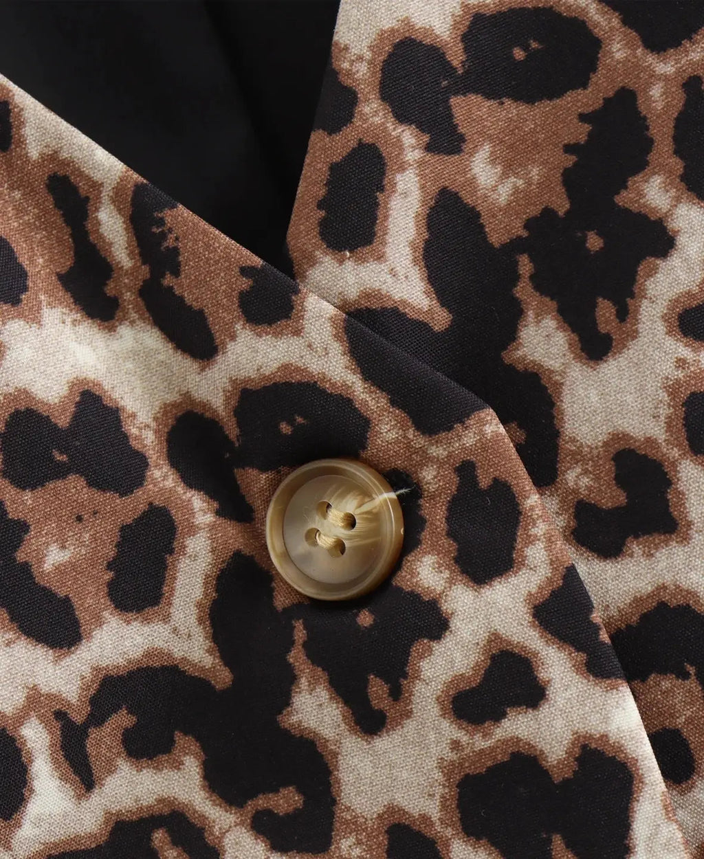 Taillenbetonte Weste mit Animal-Print