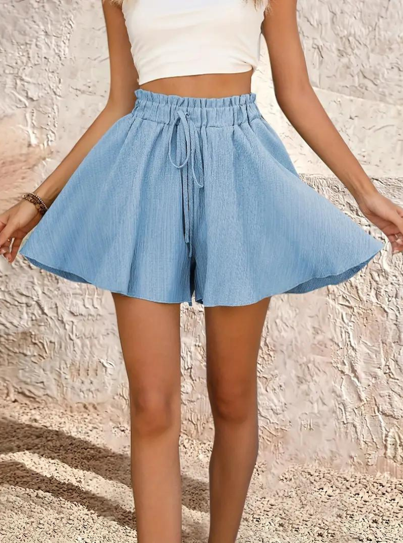 Fließende High-Waist Shorts mit Textur