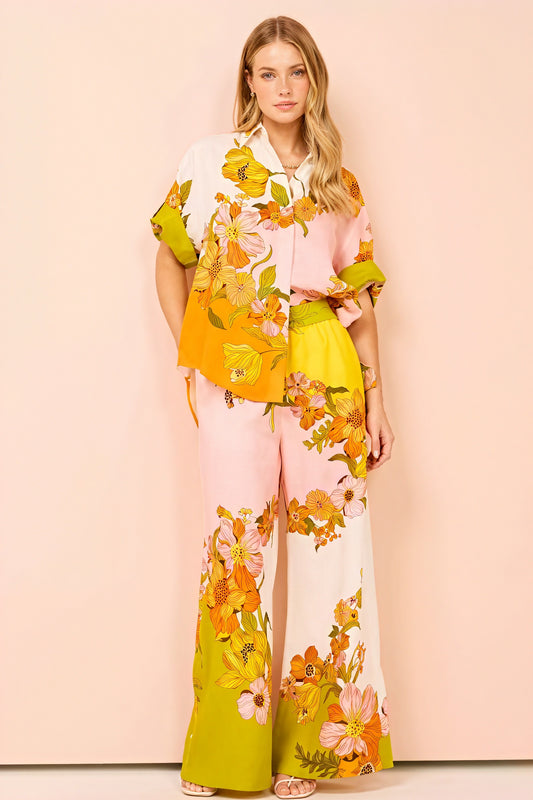 Floral Vibes: Lässiger Anzug für den Sommer