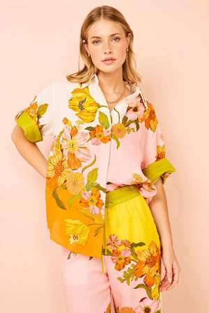 Floral Vibes: Lässiger Anzug für den Sommer