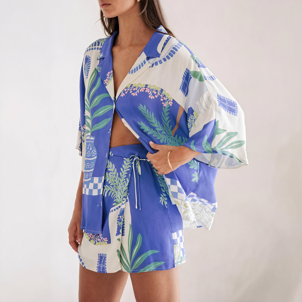 Botanischer Zweiteiler mit Wickelrock