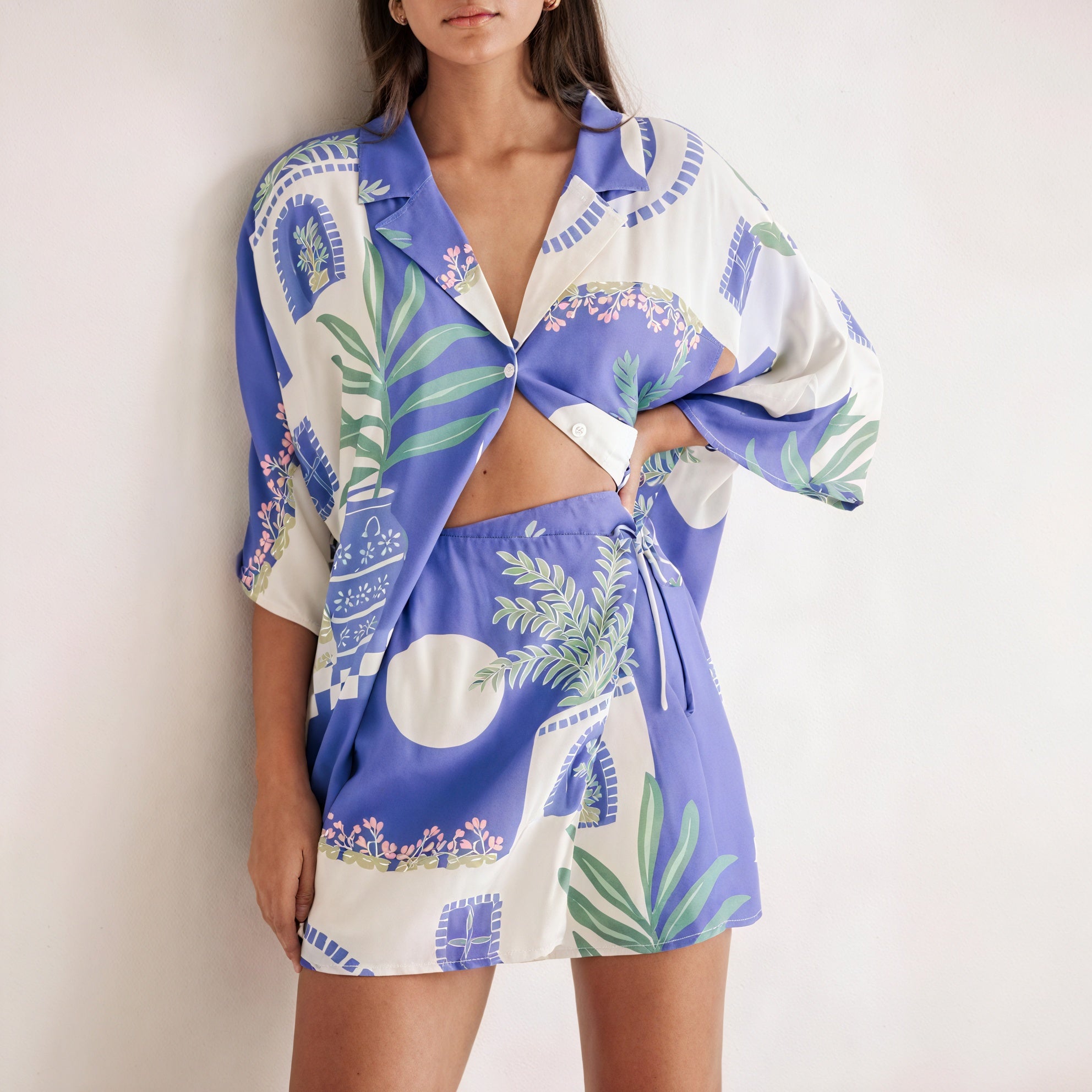 Botanischer Zweiteiler mit Wickelrock