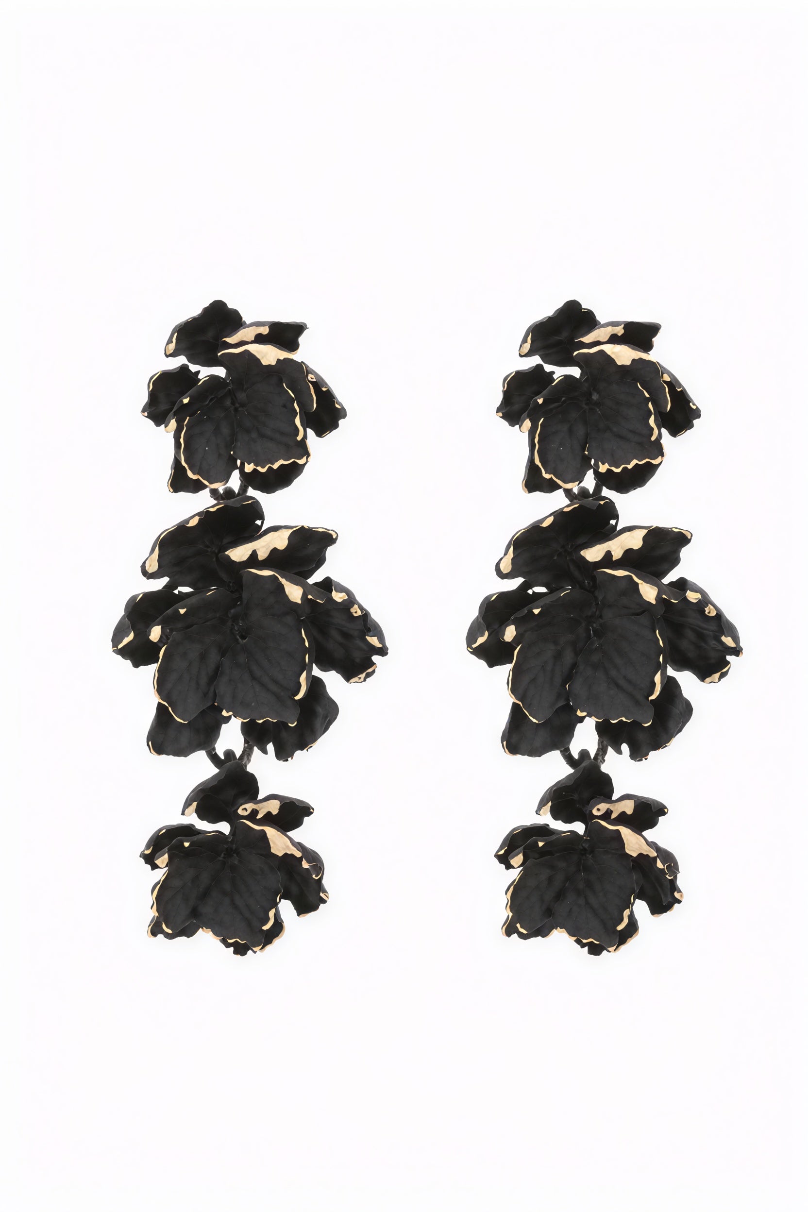 Elegante Statement-Ohrringe mit floralem Design