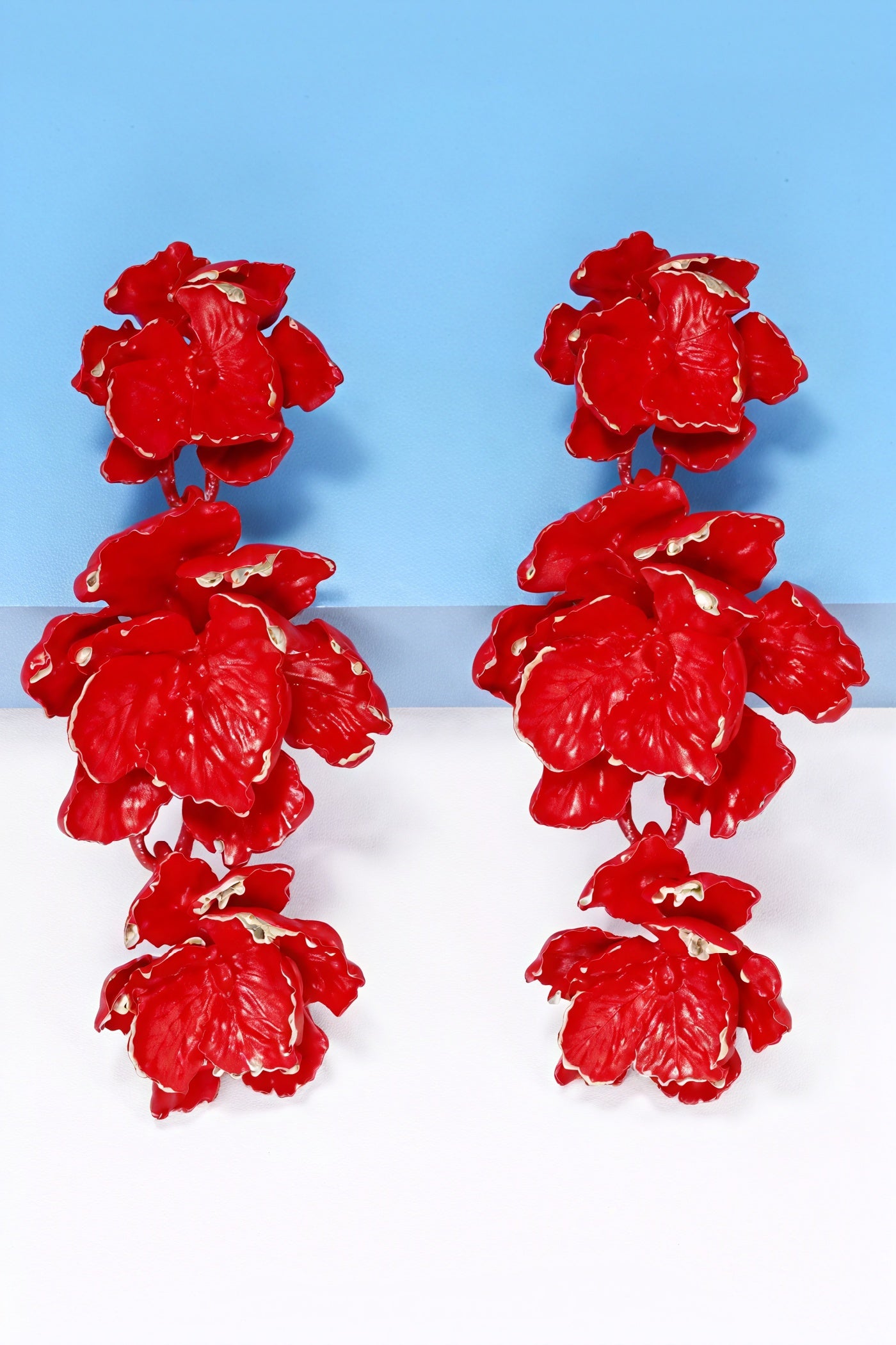 Elegante Statement-Ohrringe mit floralem Design