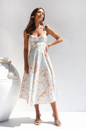 Geblümtes Midi-Kleid mit Bindedetail