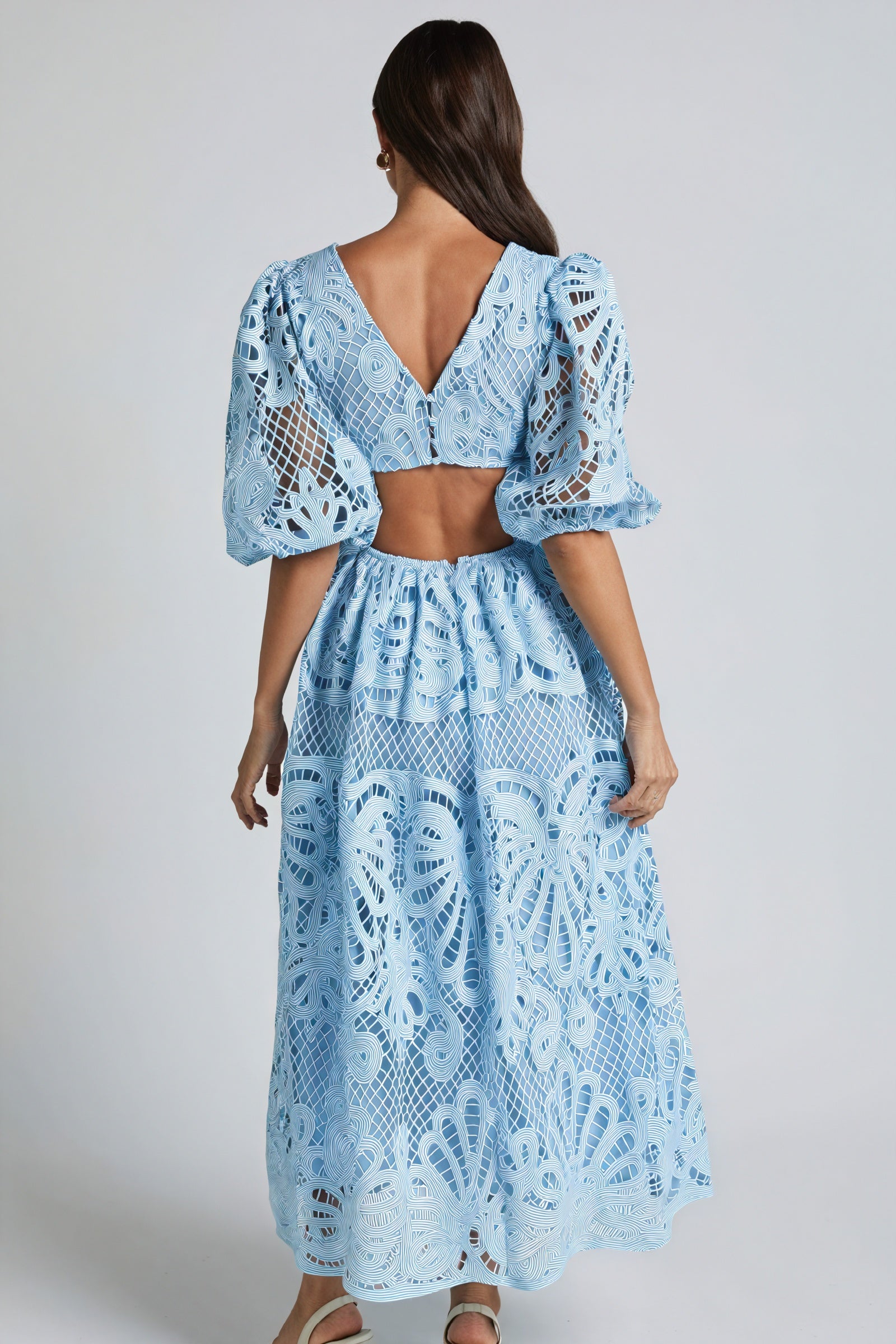 Elegantes Kleid mit zarten Details