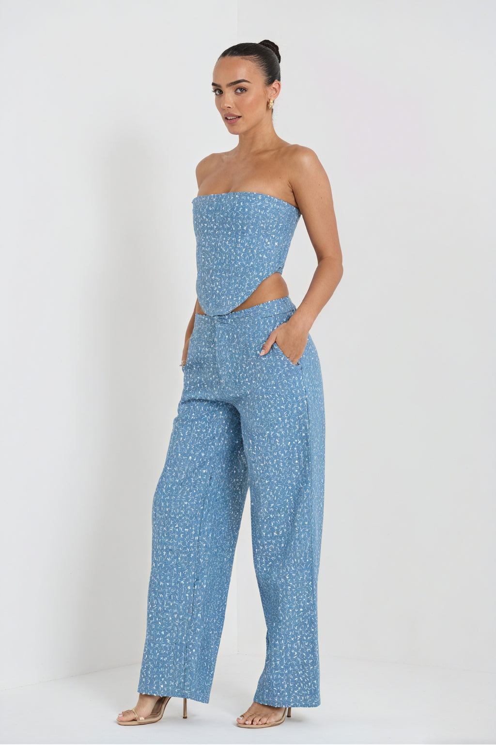 Glamouröses Hosenanzug-Set mit Cut-Outs