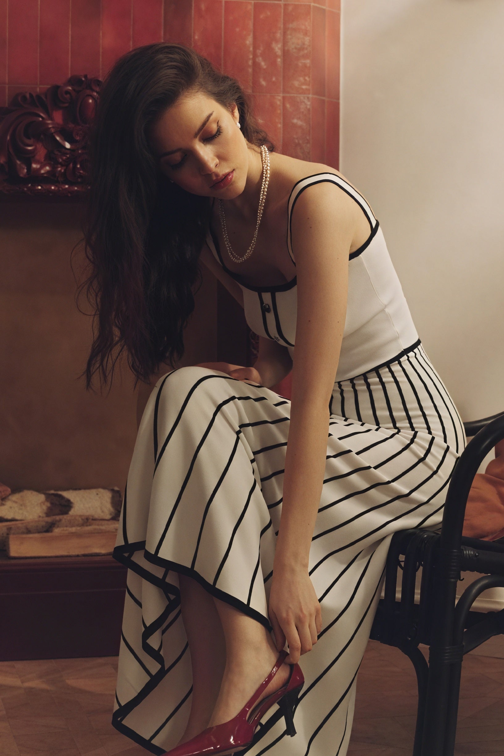 Gestreiftes Midikleid mit Knopfleiste