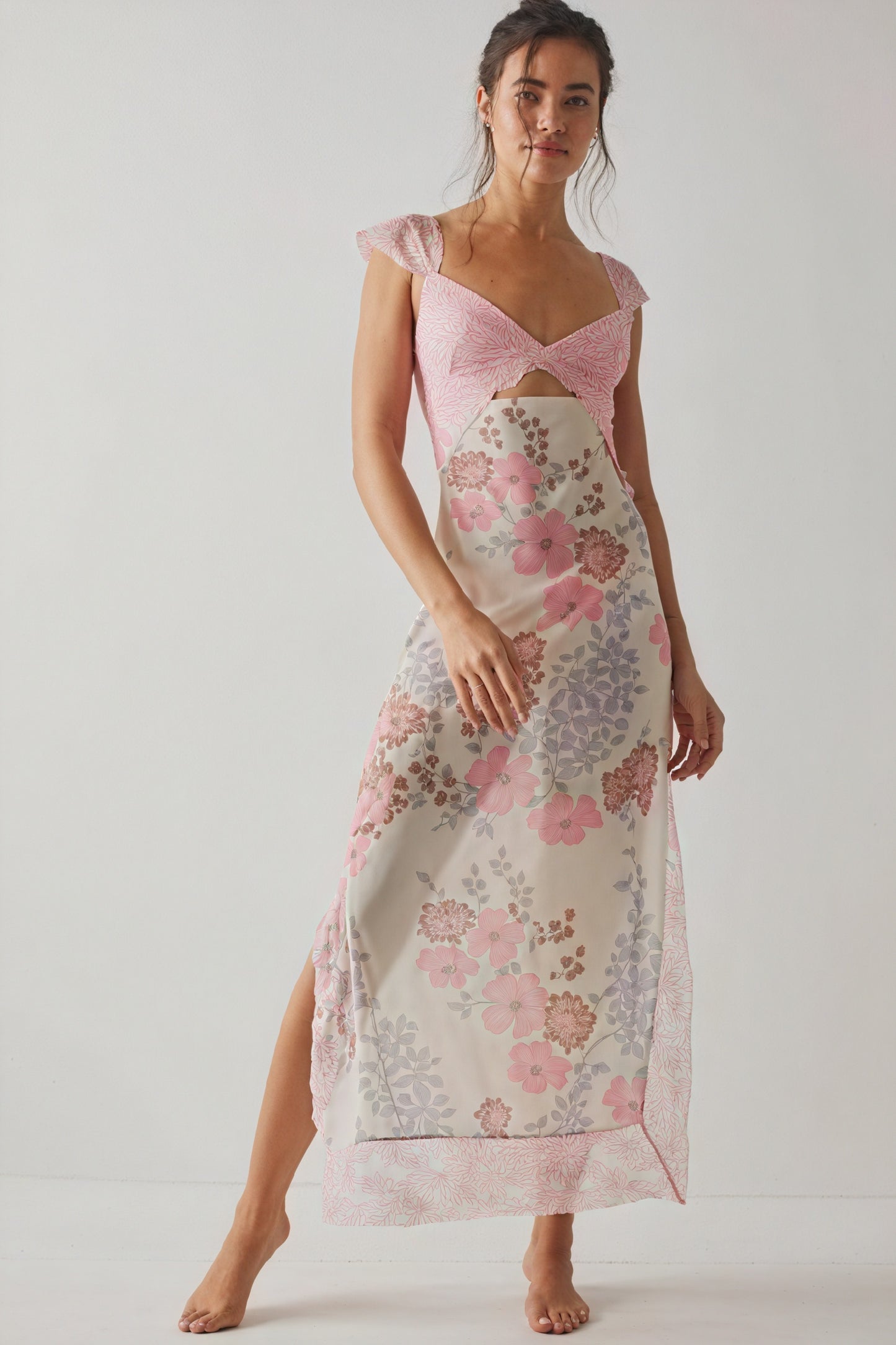 Fließendes Kleid mit floralem Muster