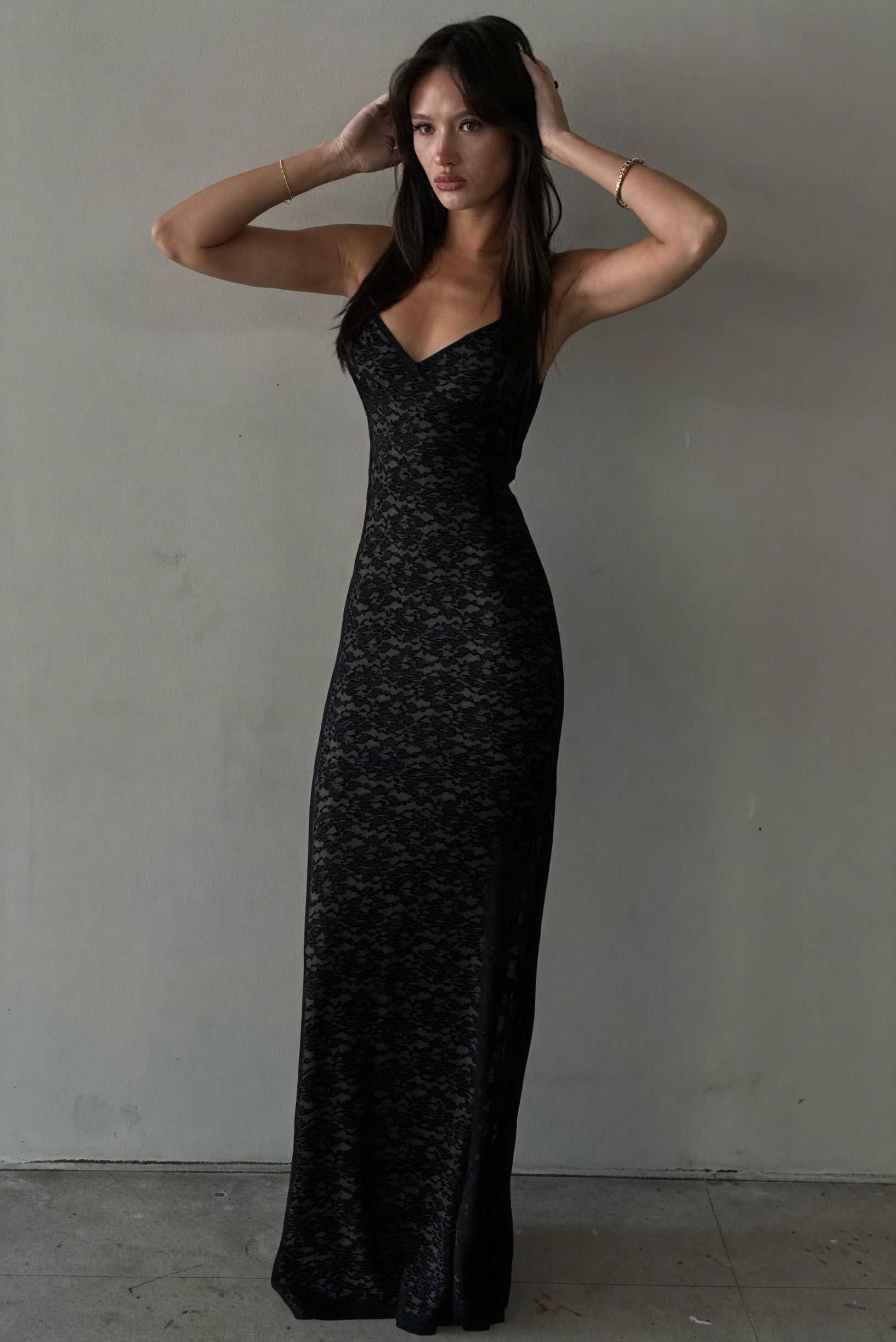 Anmutiges Kleid mit Spitze