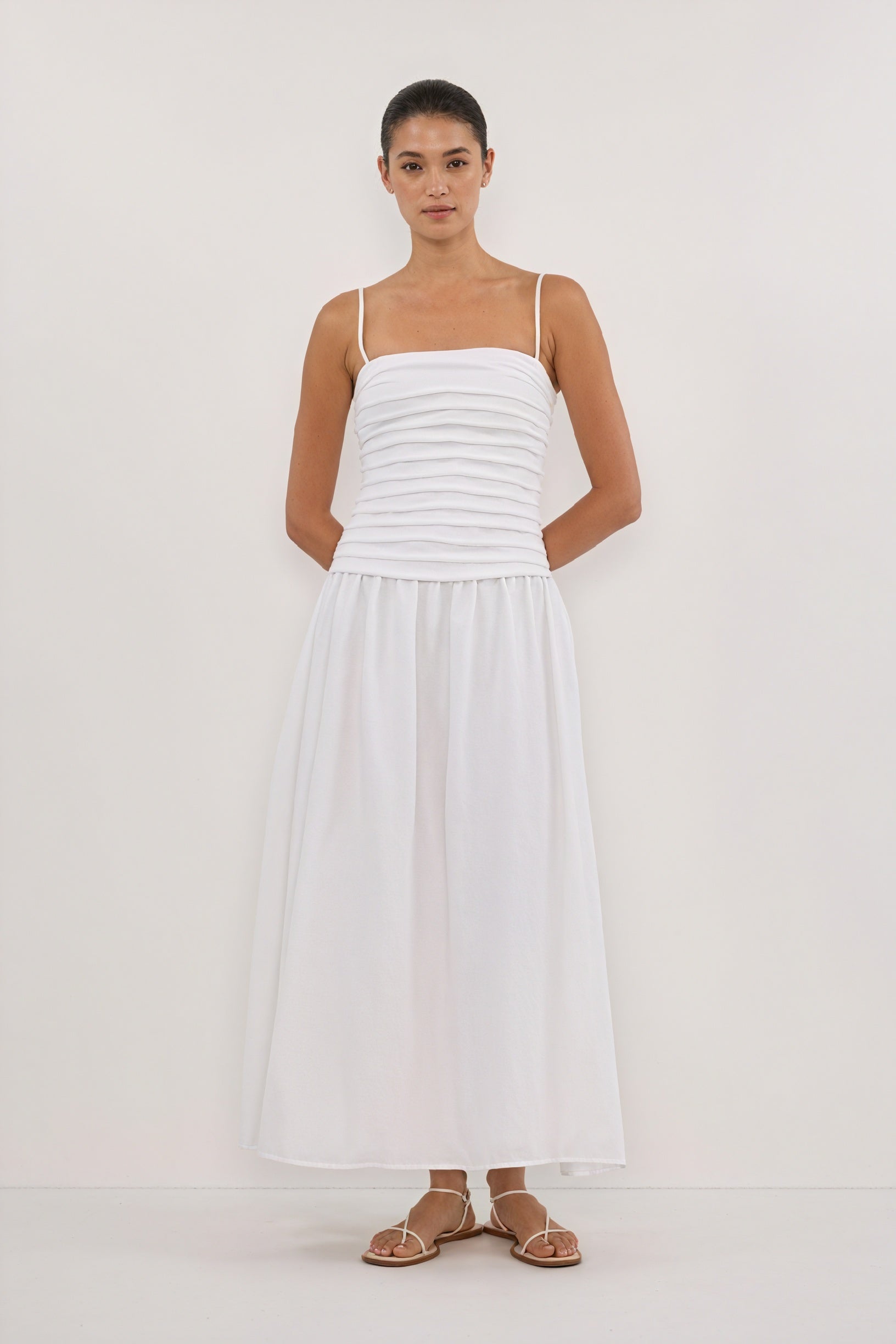 Luftiges Midi-Kleid mit A-Linien-Schnitt