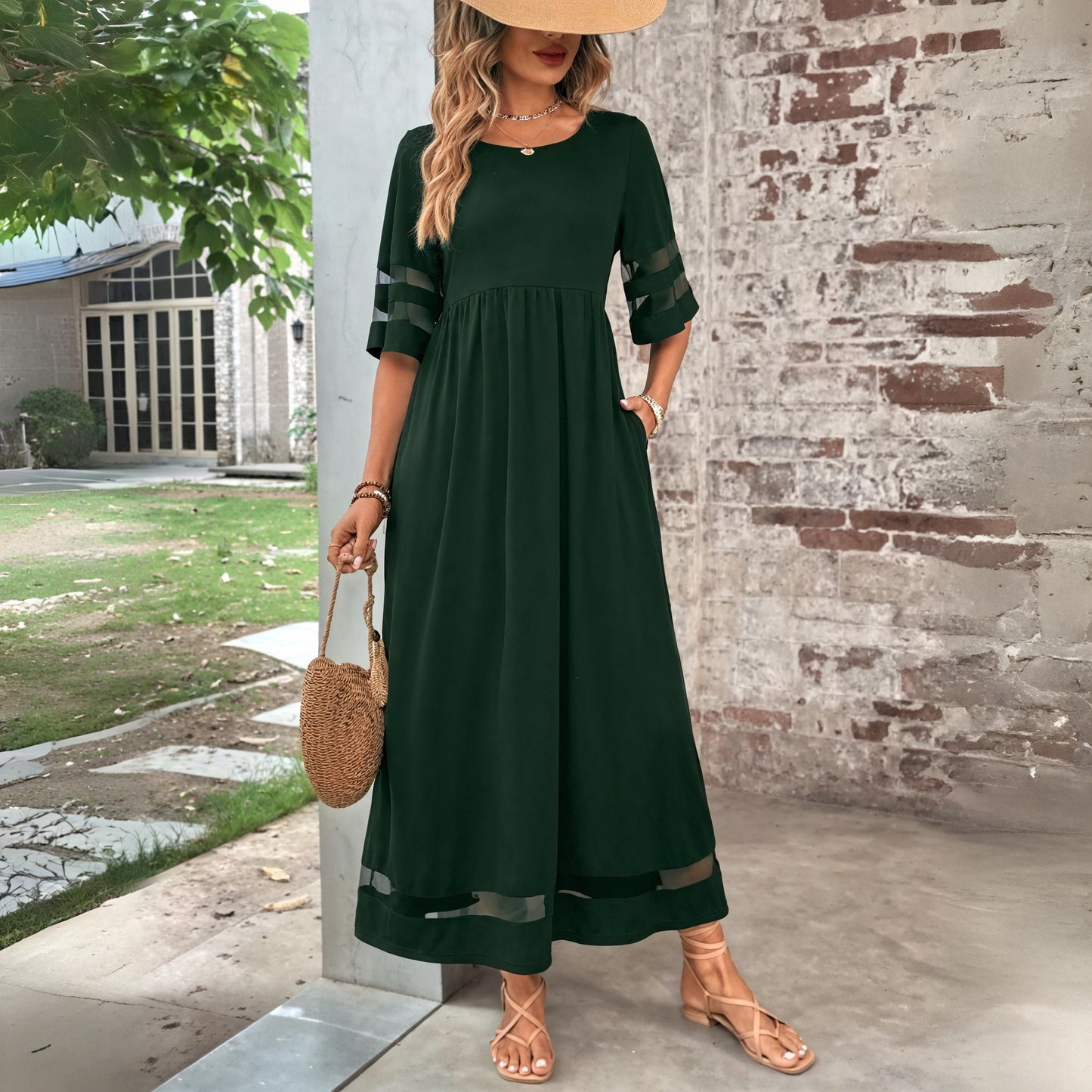 Fließendes Maxikleid mit Mesh-Details