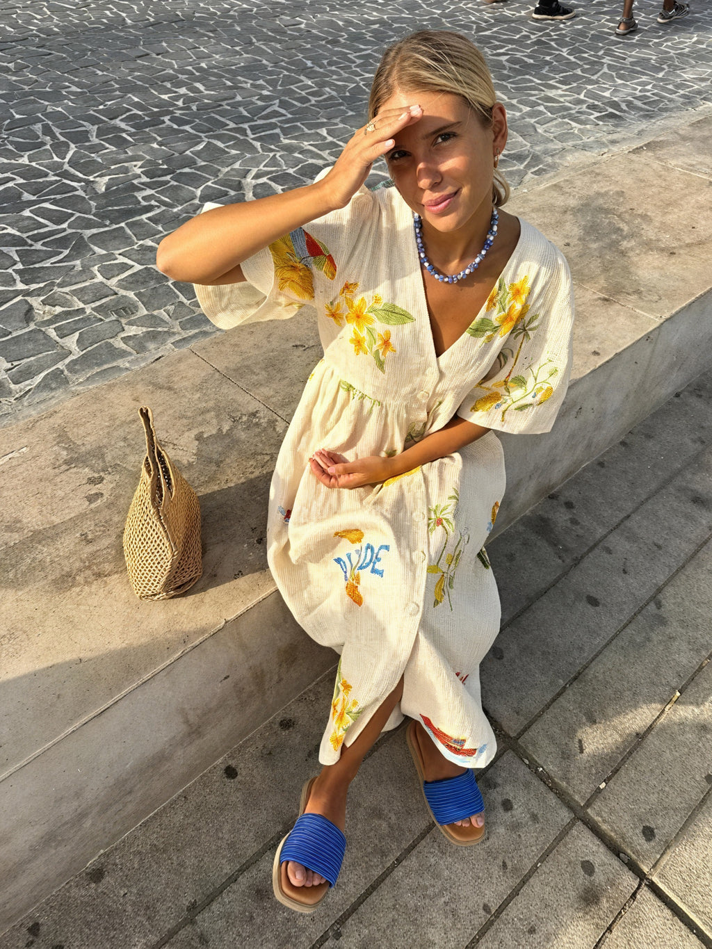 Fließendes Midikleid mit floralem Print