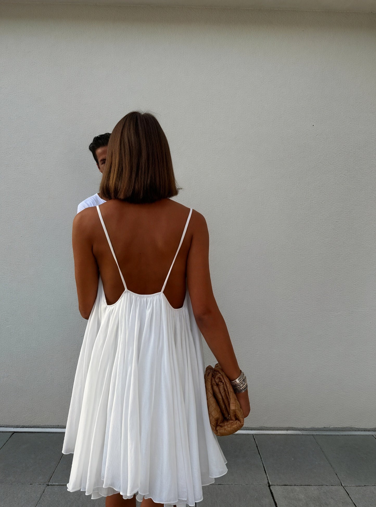 Fließendes V-Ausschnitt-Kleid mit Spaghettiträgern – Leicht & Luftig für Sommer & Urlaub-81491-2f902b8d-f305-4c77-ac6f-21dead4fdfac