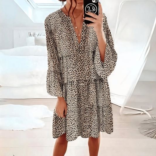 Minikleid mit Animal-Print, V-Ausschnitt, langen Ärmeln und fließender Silhouette – Vielseitig & Stylisch-81612-e27c4f24-9134-45fd-984c-3f7f853326b8