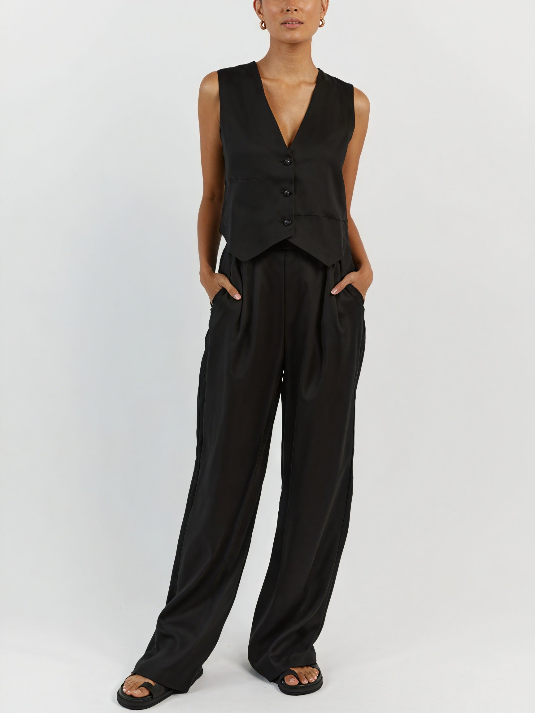 Zeitloses Ensemble für jeden Anlass