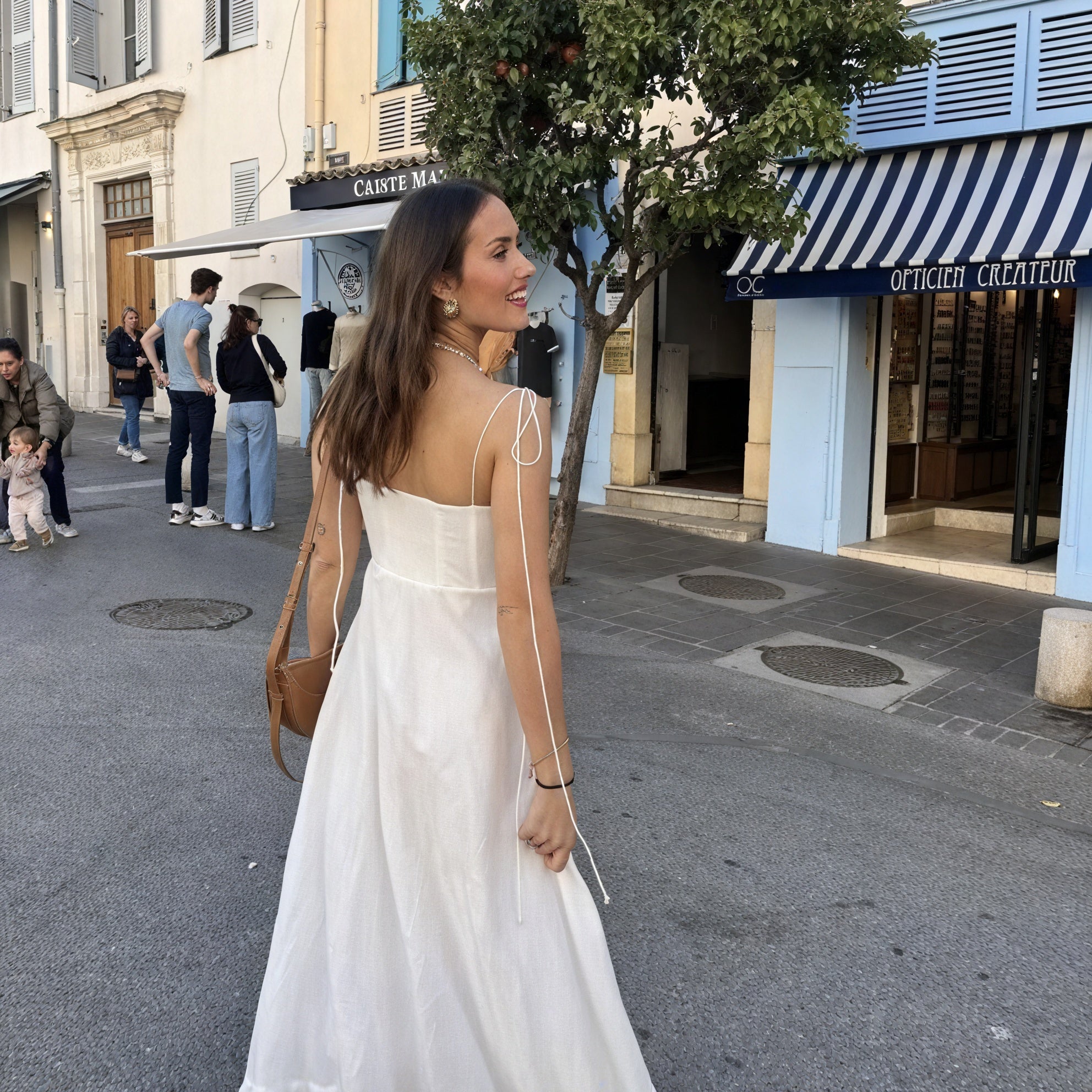 Kleidhaus Damen Weißes Bustier-Kleid – Gestufter Rock, Spaghettiträger-81821-134207f2-3bc8-4036-958d-1c7aac55db9b