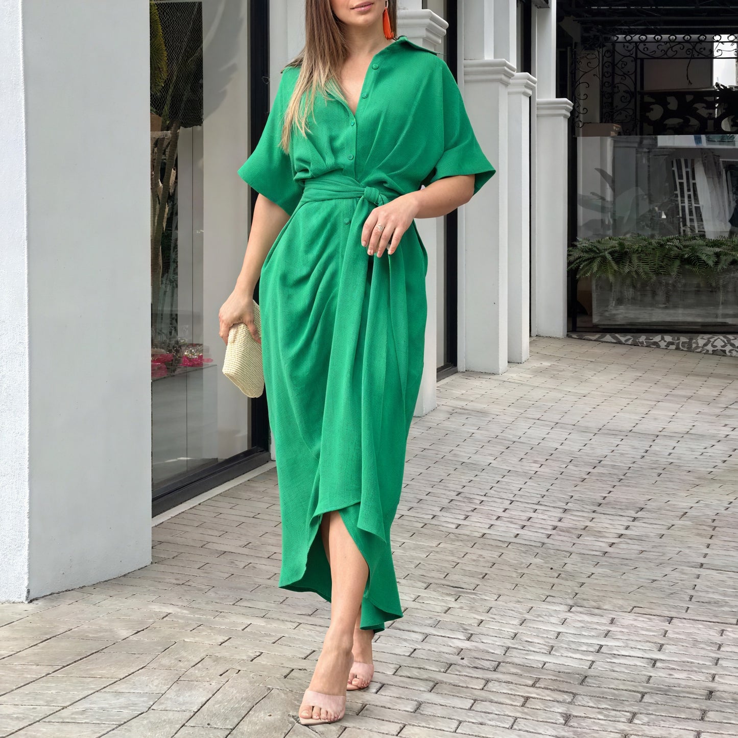 Damen Blusenkleid mit Bindegürtel – Kragen, Asymmetrischer Saum, Kurzarm-82303-3311a392-d167-4596-a3af-8fd04daf1e30