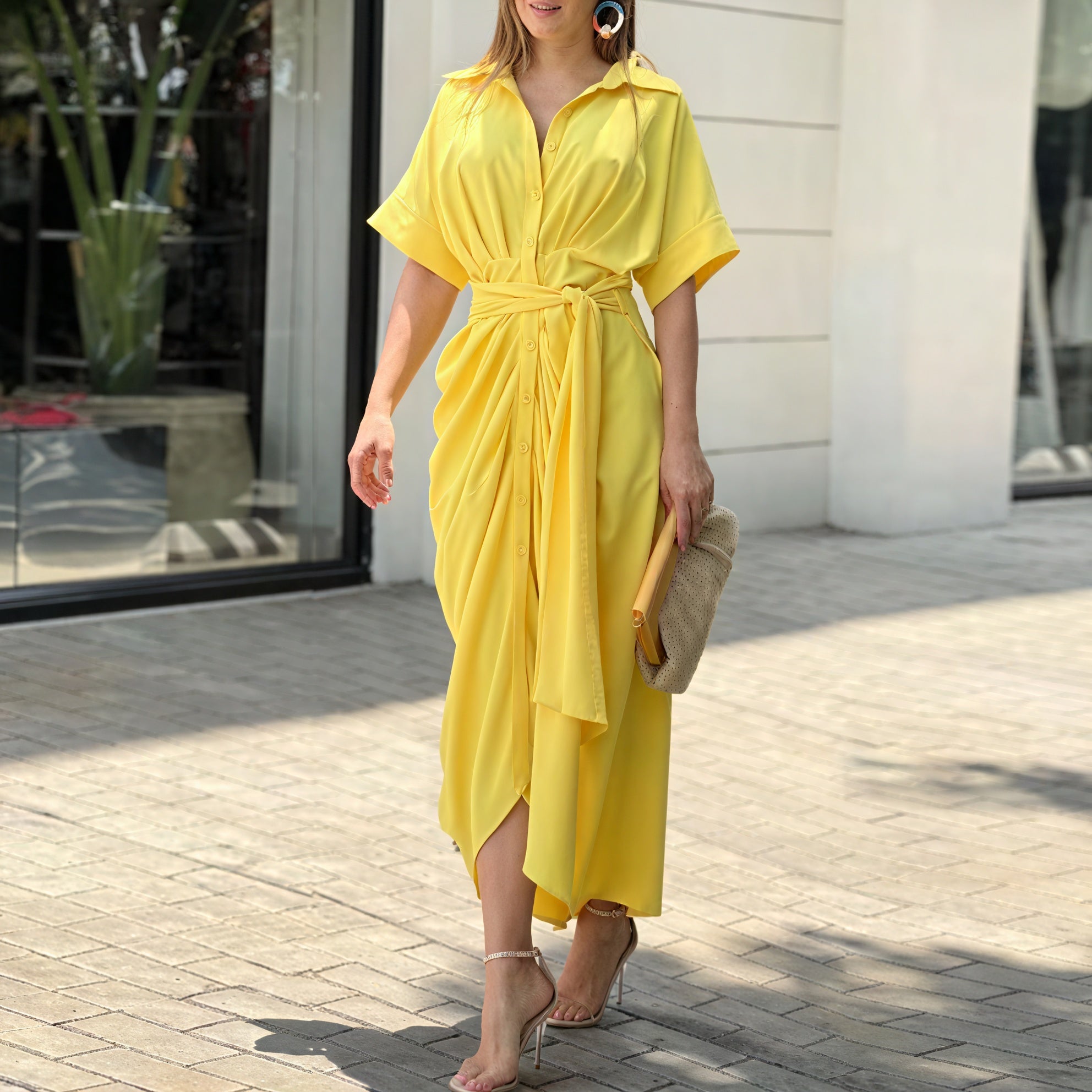 Damen Blusenkleid mit Bindegürtel – Kragen, Asymmetrischer Saum, Kurzarm-82303-fff04c0a-4053-4e4b-b9e7-7aaea7000c15