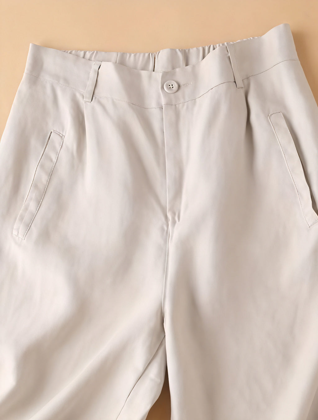 Weitgeschnittene Culottes mit hohem Bund