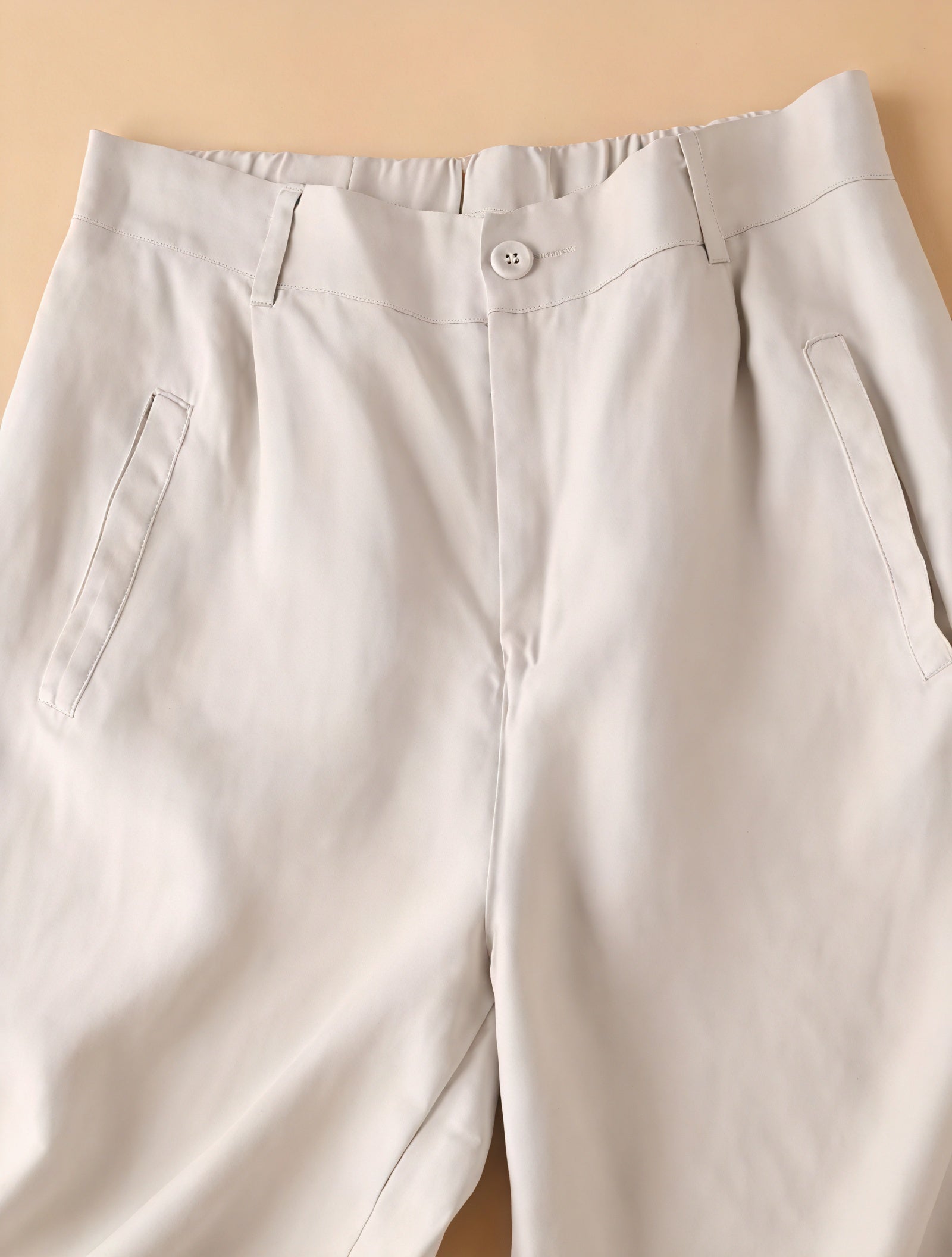 Weitgeschnittene Culottes mit hohem Bund