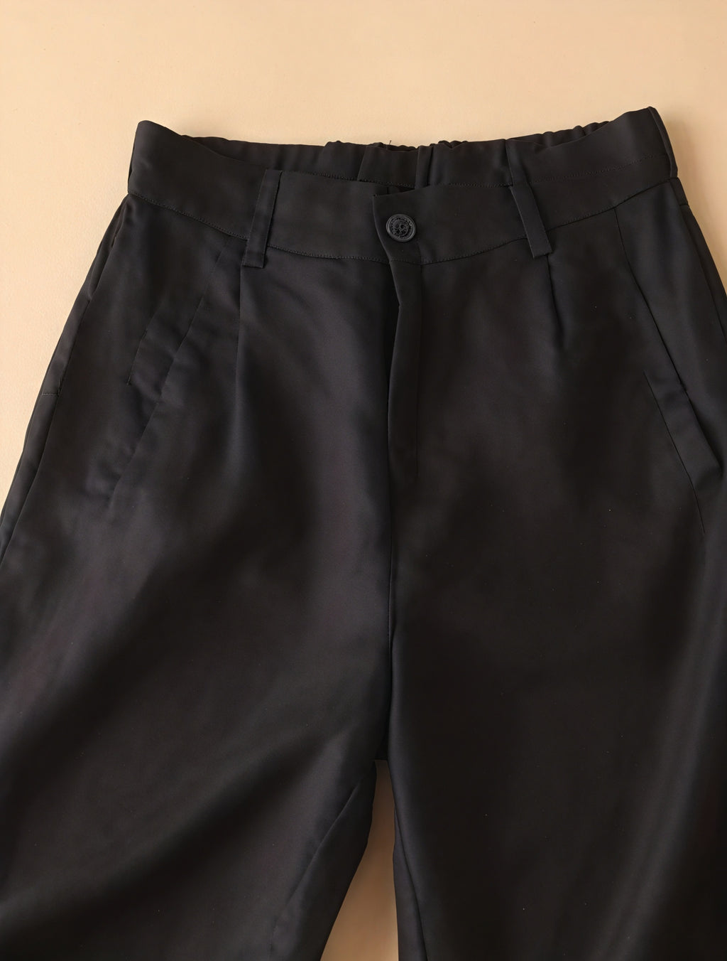 Weitgeschnittene Culottes mit hohem Bund