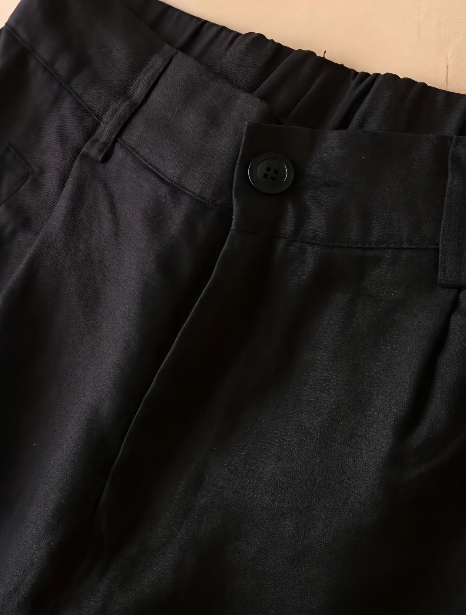 Weitgeschnittene Culottes mit hohem Bund