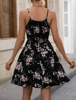 Geblümtes Sommerkleid mit Taillen Detail