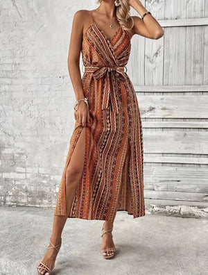 Maxikleid mit Wickeloptik und Seitenschlitzen