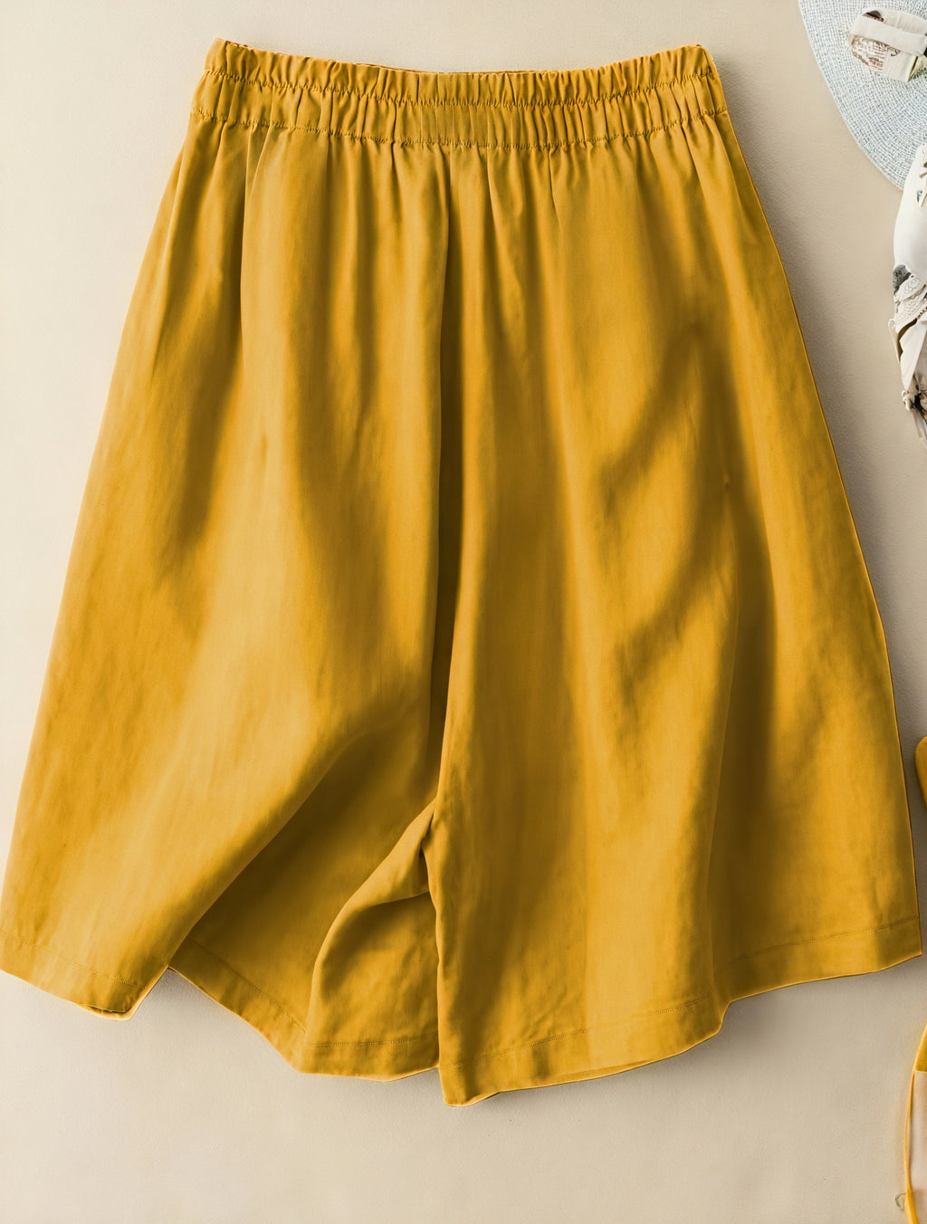 High-Waist Shorts mit Weitem Bein