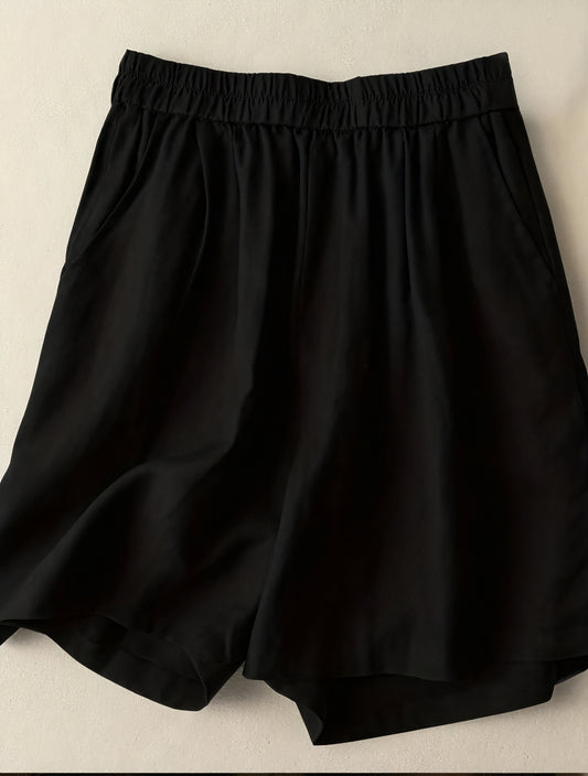 High-Waist Shorts mit Weitem Bein