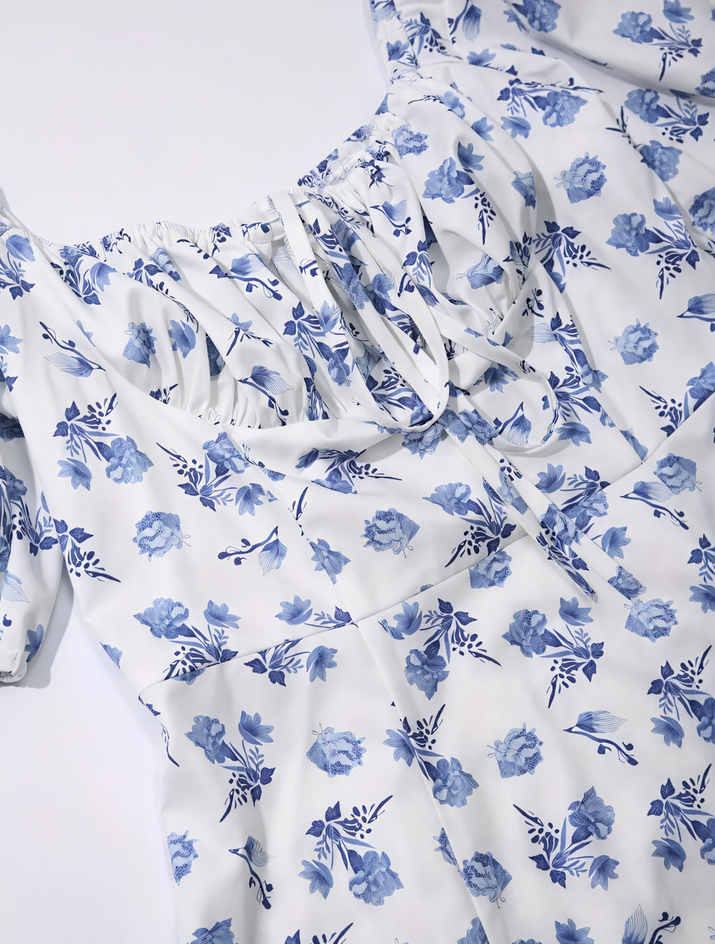 Geblümtes Maxikleid Eckiger Ausschnitt Puffärmel Hoher Schlitz Romantischer Sommerlook-82654-d90599f4-cc87-4652-8f64-ad2a7d636621