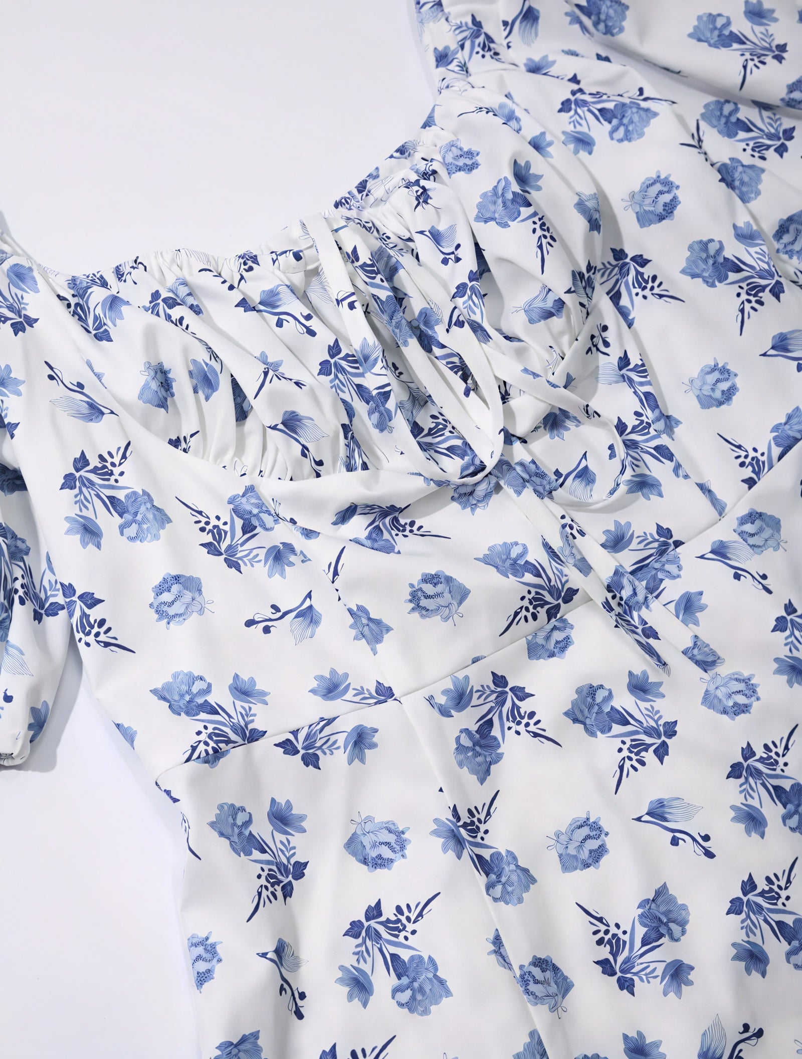 Geblümtes Maxikleid Eckiger Ausschnitt Puffärmel Hoher Schlitz Romantischer Sommerlook-82654-d90599f4-cc87-4652-8f64-ad2a7d636621