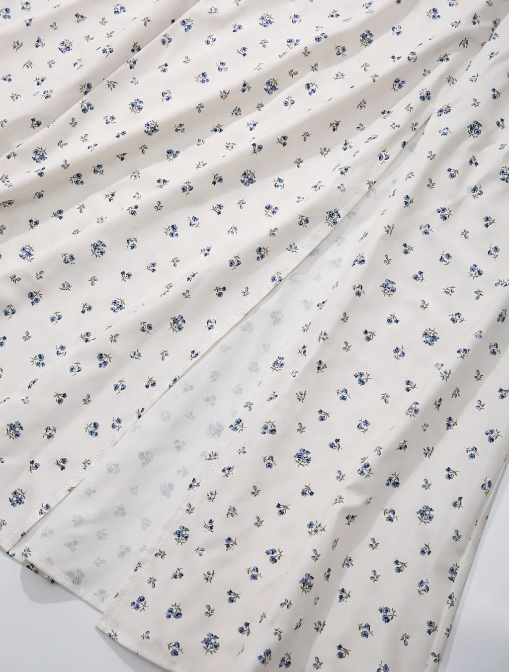 Geblümtes Maxikleid Eckiger Ausschnitt Puffärmel Hoher Schlitz Romantischer Sommerlook-82654-d7d95a62-b105-4ba9-aac2-55b6186b99b6