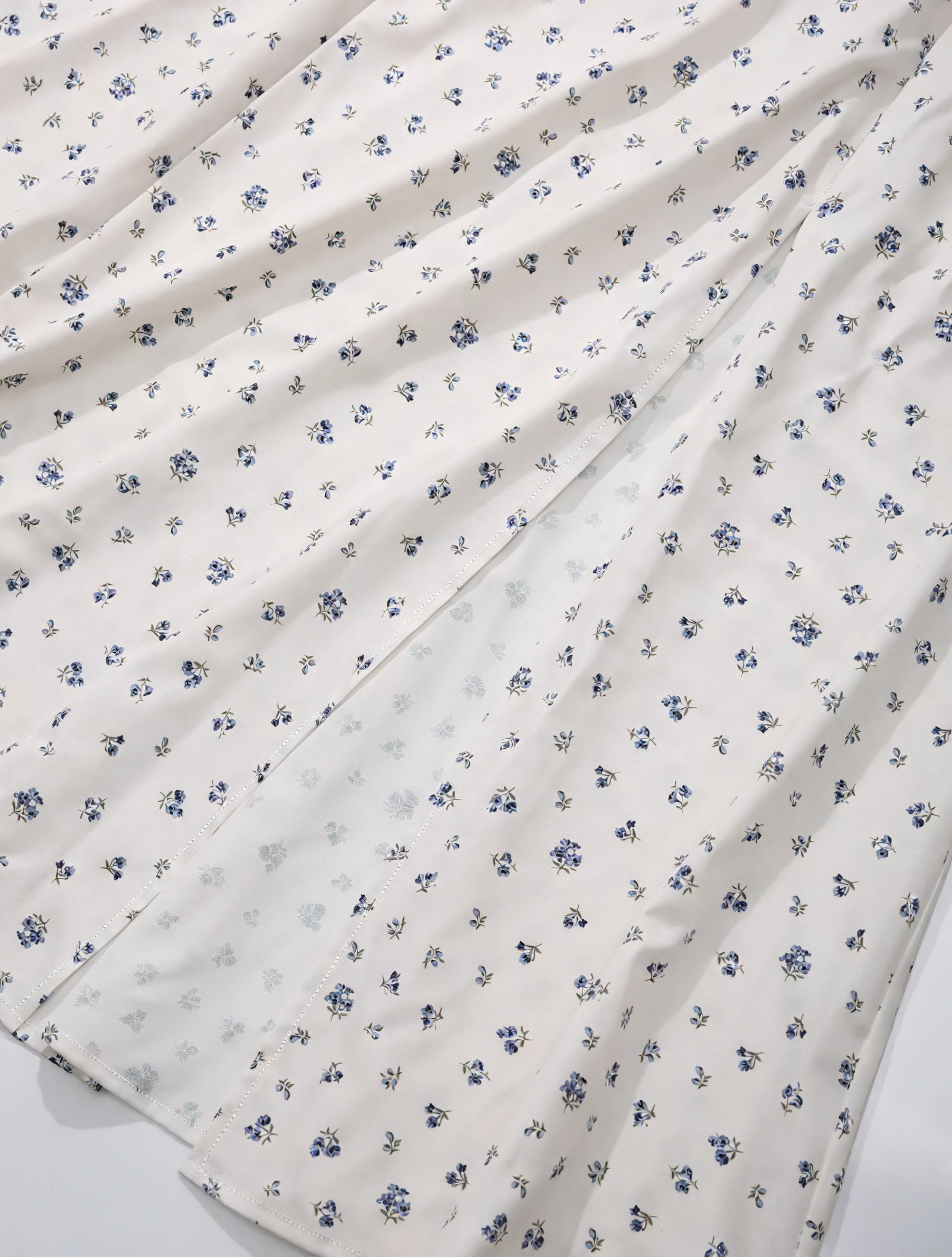 Geblümtes Maxikleid Eckiger Ausschnitt Puffärmel Hoher Schlitz Romantischer Sommerlook-82654-d7d95a62-b105-4ba9-aac2-55b6186b99b6