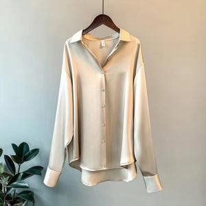 Seidenbluse mit Knopfleiste