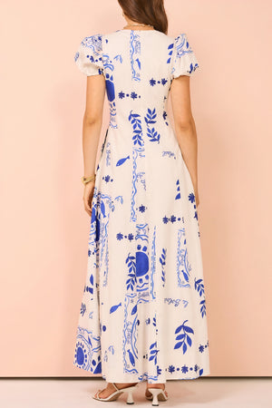 Sommerliches Kleid mit femininen Details