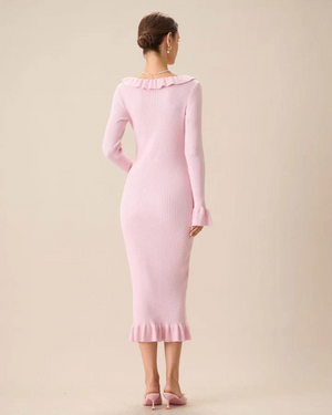 Kleid mit Rüschen und Glockenärmeln