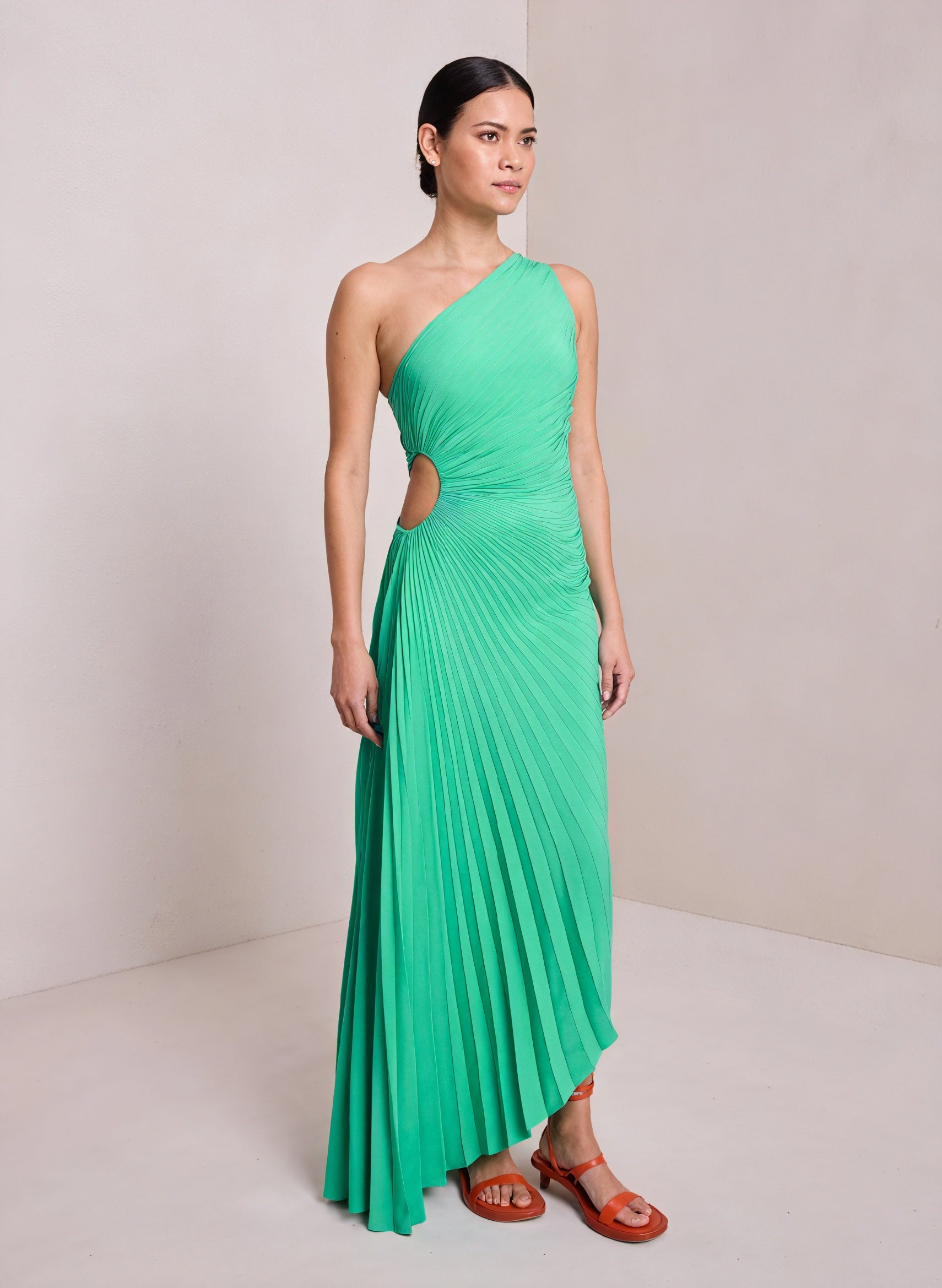 Damen Kleid – One-Shoulder, Plissierter Stoff, Asymmetrischer Saum, Elegant-83236-7b2101ea-9ee6-45e6-acd7-31d880f760c3