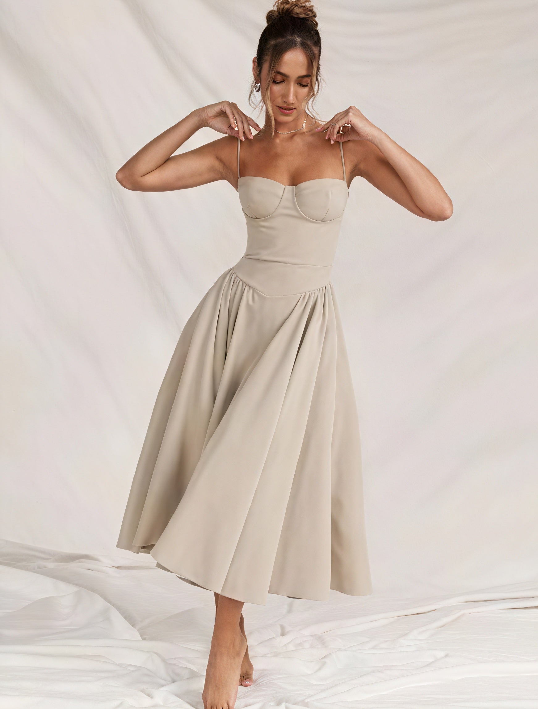 Couture-moda | Regina-Neck Dress - Stylish Casual Summer Dress - Image 1