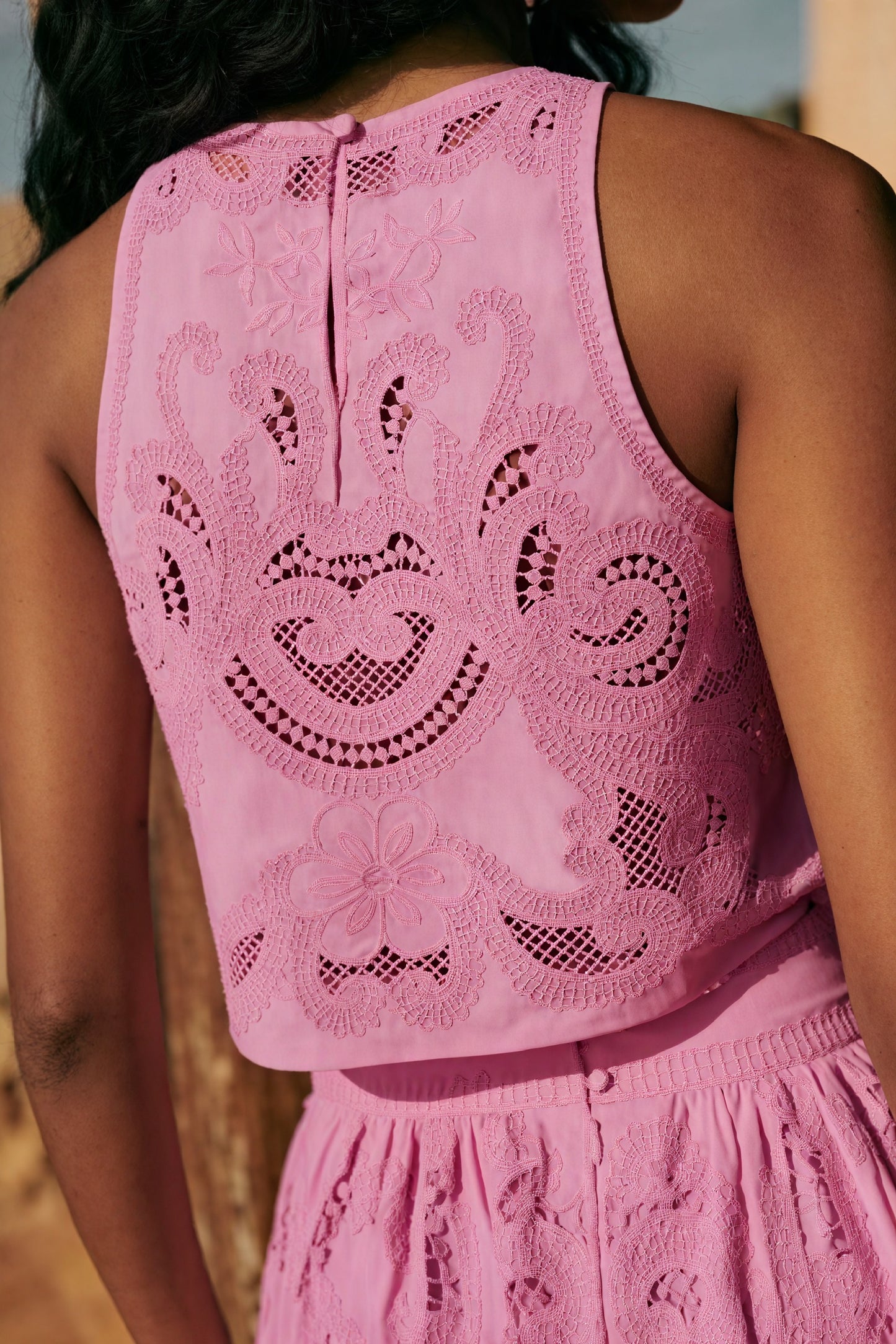 Kleidhaus Damen Zweiteiler – Pink, Laser Cut, Neckholder Crop Top & Rock mit Schlitz-83273-8d2213a4-5cc5-48ab-972f-bc9b9ccf73d0