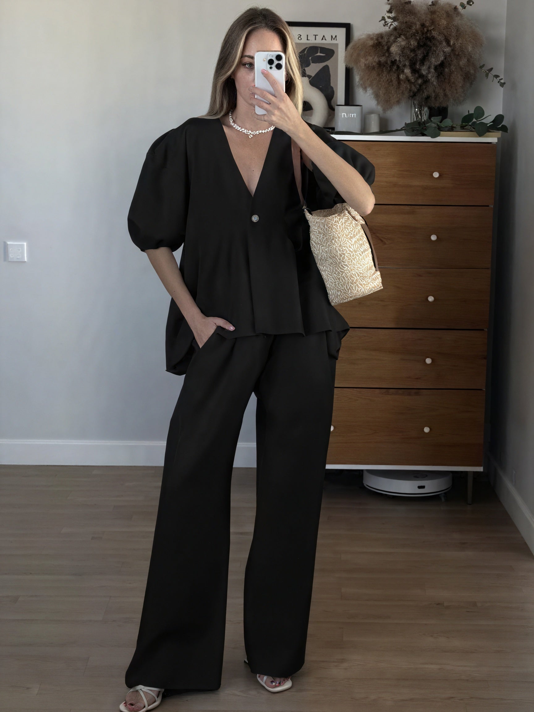 Kleidhaus Damen Leinen Zweiteiler – V-Ausschnitt Top, Puffärmel, Weite Hose-83274-36ef262c-df96-42be-9ed8-d7bfc32f7290