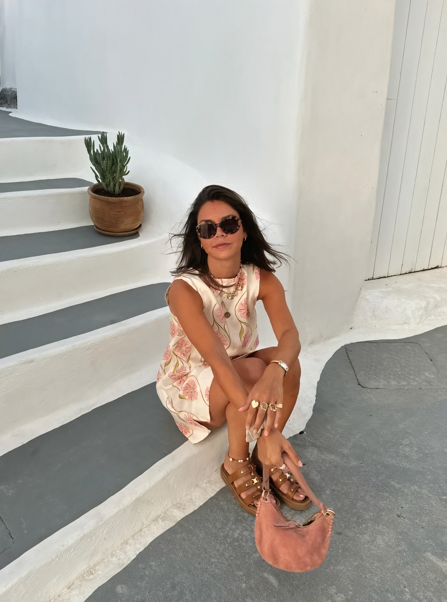 Kleidhaus Damen Ärmelloses Blumen Mini Kleid – Einzigartiger Print-83292-a69de0a8-e873-4034-8a5f-ef39b3b0a17e