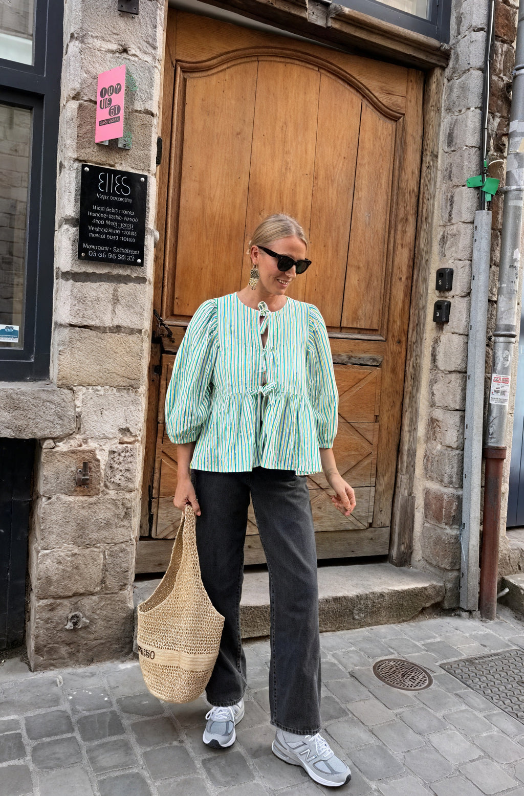 Damen Bluse Grün-Weiß Gestreift mit Bindedetail und Puffärmeln-83297-e9500148-d66a-4b16-b2a4-0bea86b5e139