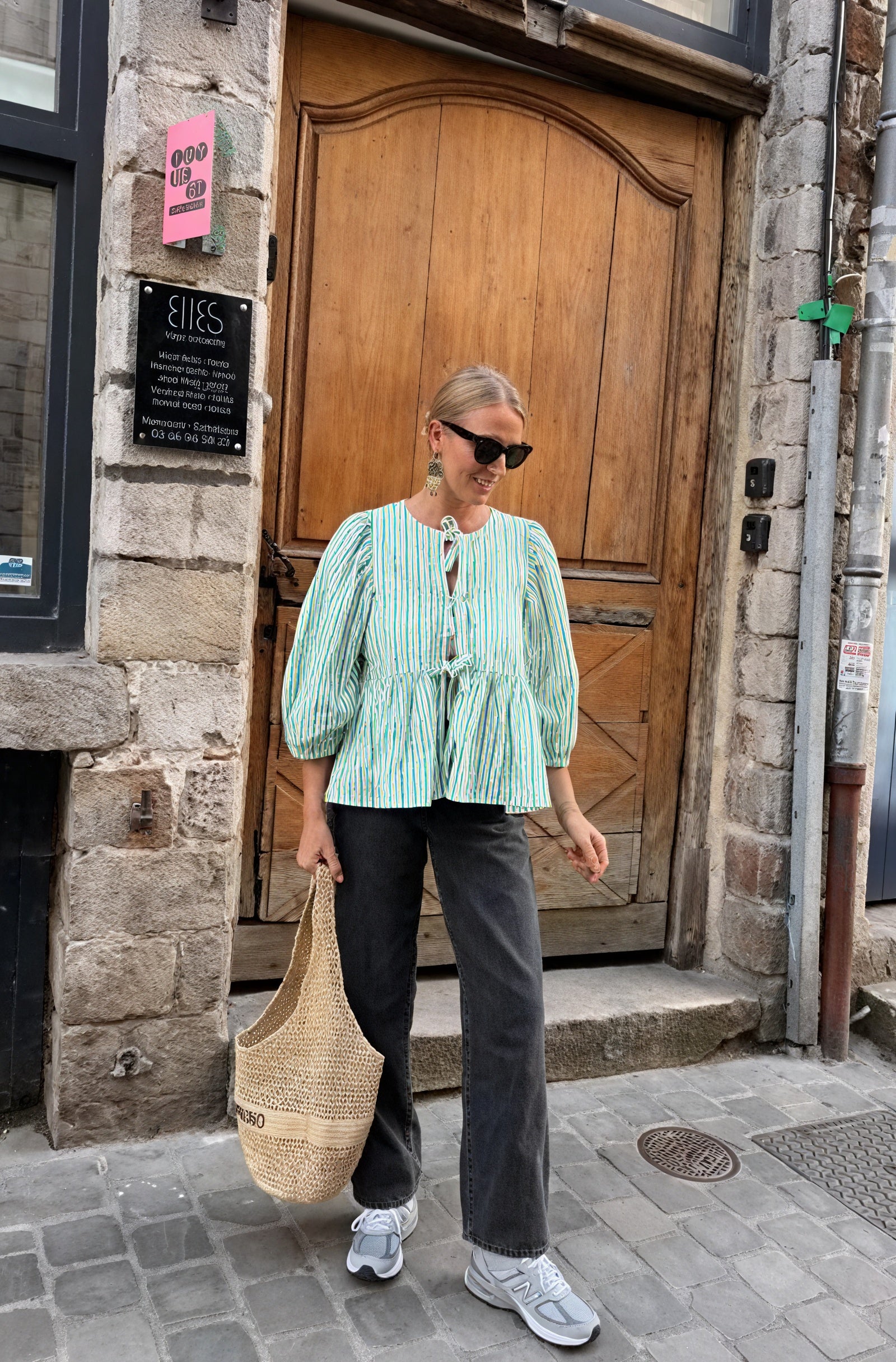 Damen Bluse Grün-Weiß Gestreift mit Bindedetail und Puffärmeln-83297-e9500148-d66a-4b16-b2a4-0bea86b5e139