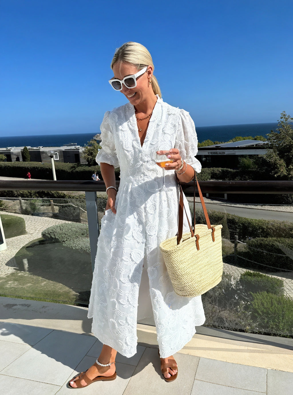 Kleidhaus Damen Midi-Kleid – Weiß, Bestickt, Knopfleiste, Kurze Ärmel-83314-ce466cf8-f842-4f23-8d5b-ad4678280d46